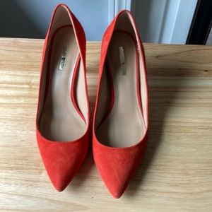 BCBGeneration coral suede pumps, size 7.5